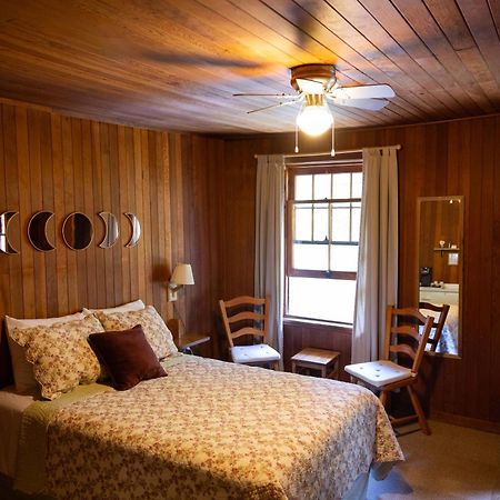 Auberge Les Sources Ла-Мальбе Екстер'єр фото